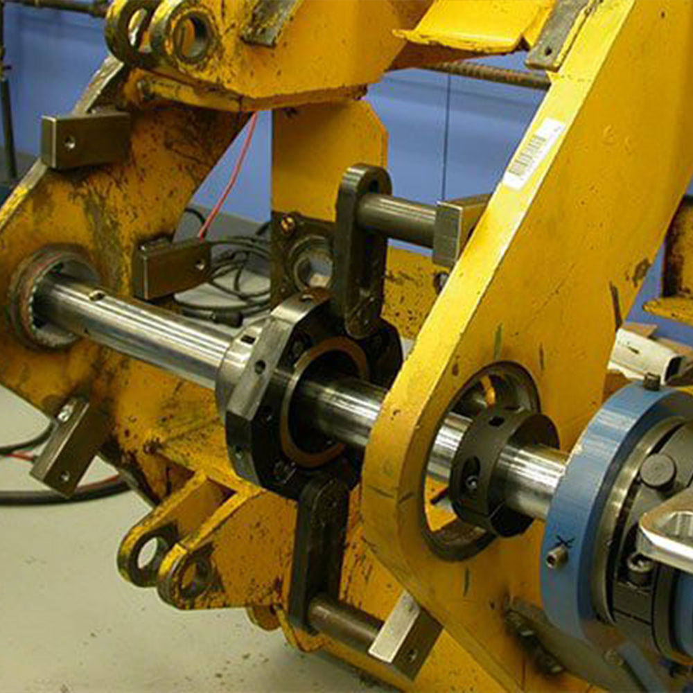 ثابت‌تراشی و بورینگ پرتابل بازویی‌های جک هیدرولیک روی ماشین‌آلات سنگین